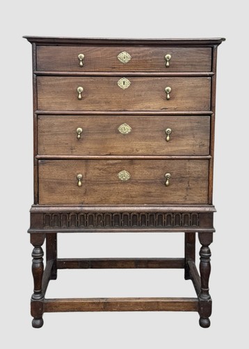 18th century antique - oak, chest