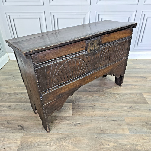 Antique oak coffer blanket - antique,