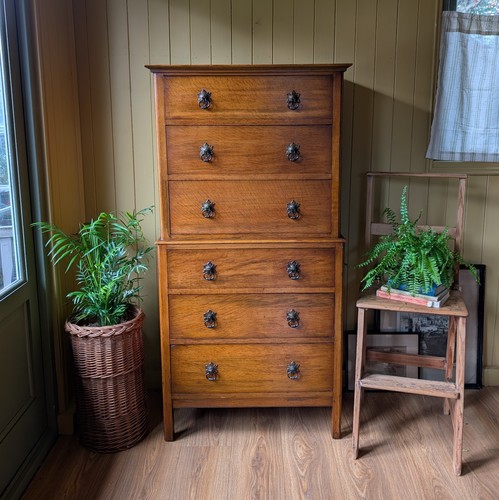 Tall vintage oak - tall, chest