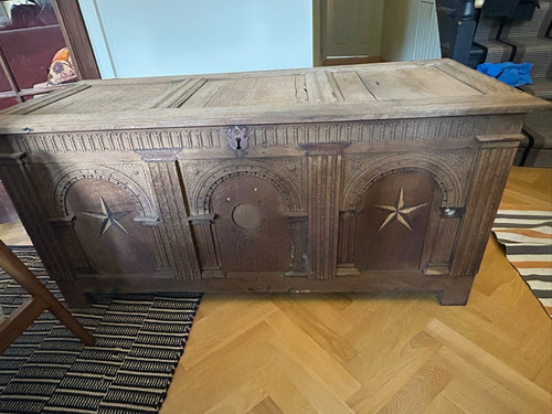 Large antique oak - large, coffer