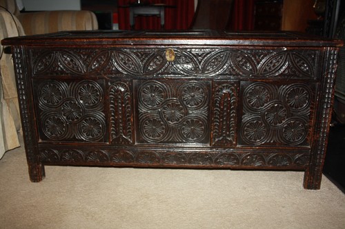 I8th century oak - oak, coffer